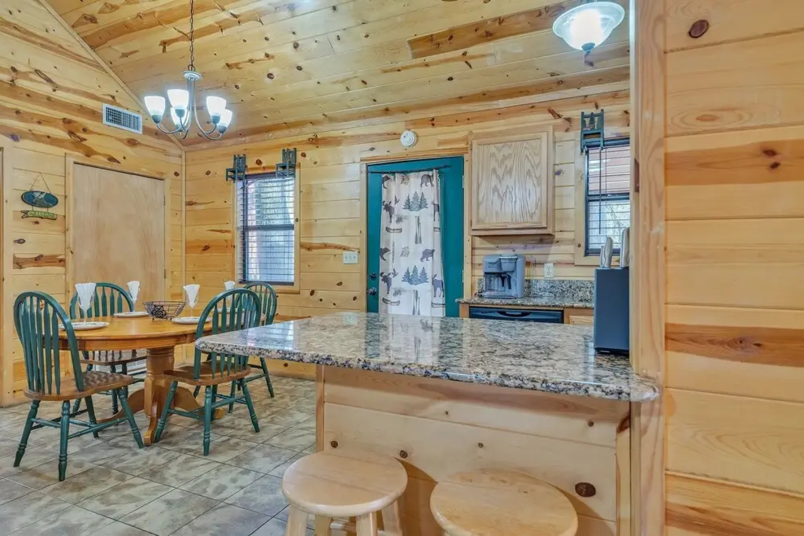 The Honeysuckle 2 Bedroom Cabin by Redawning