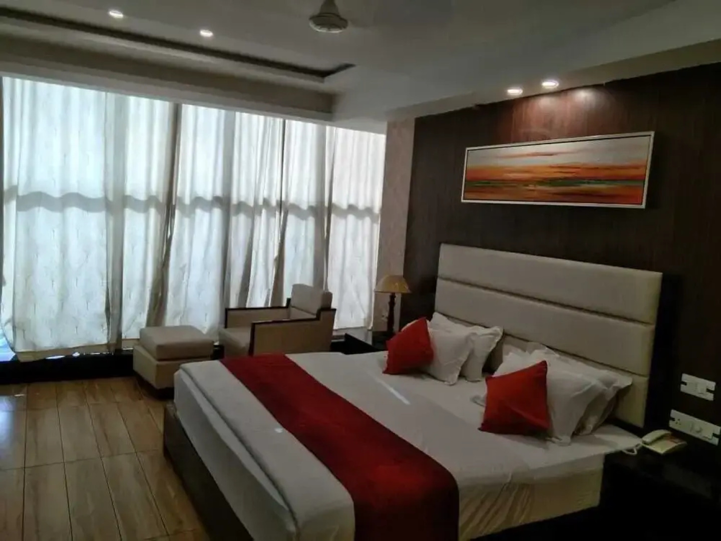 Hotel Ambassador Royale