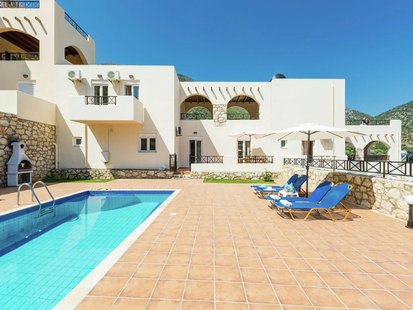 4 Indepent Villas in Bali With Pool and Seaview for Groups up to 28 Persons