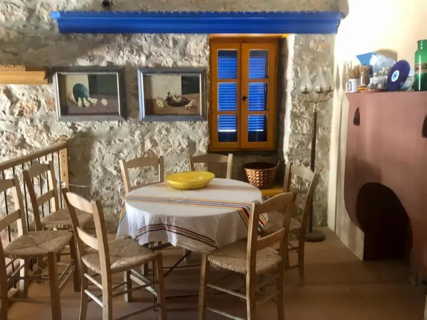 Entire Island House Meters From The Waterfont