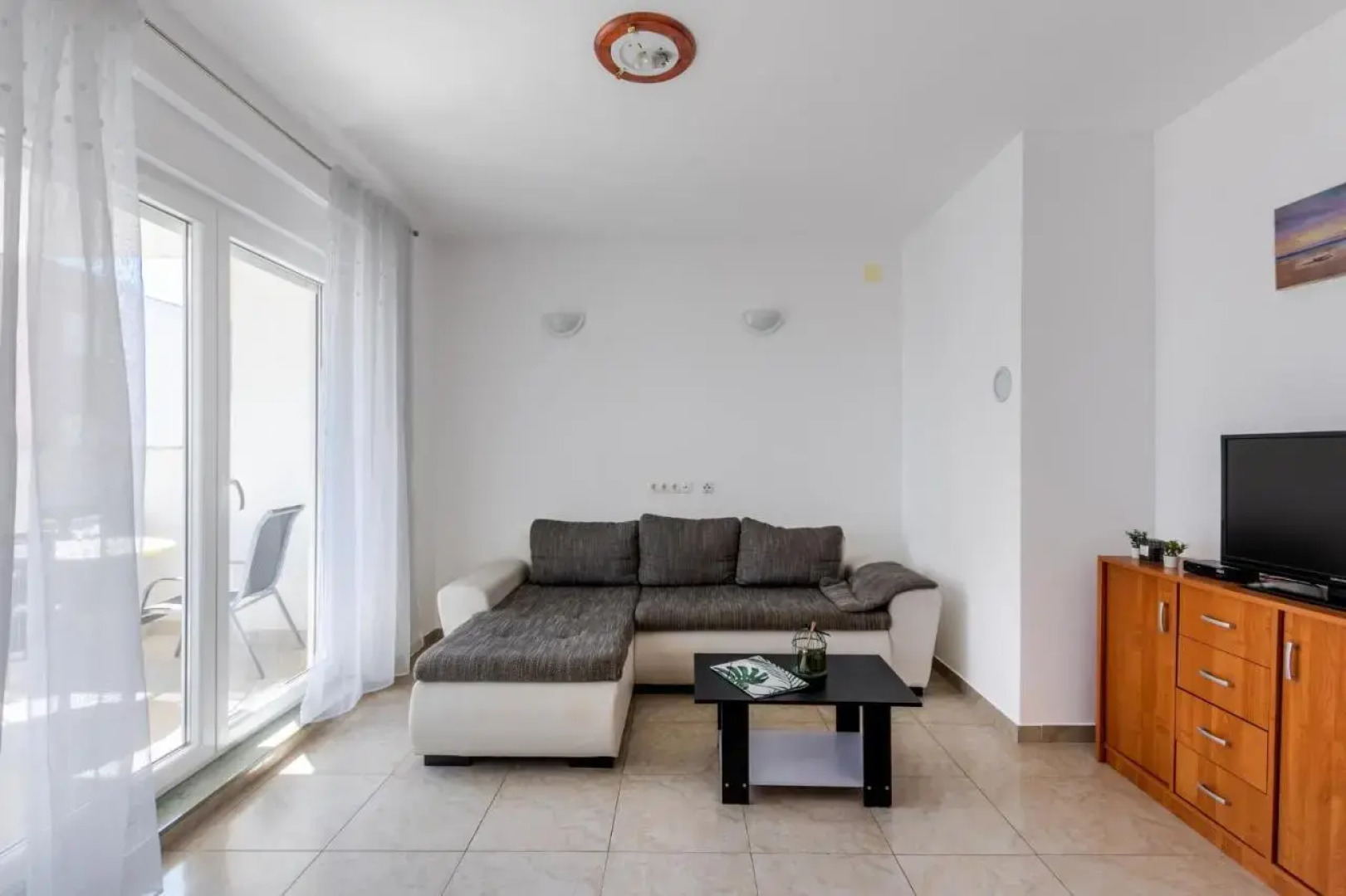 Apartment Village Nin