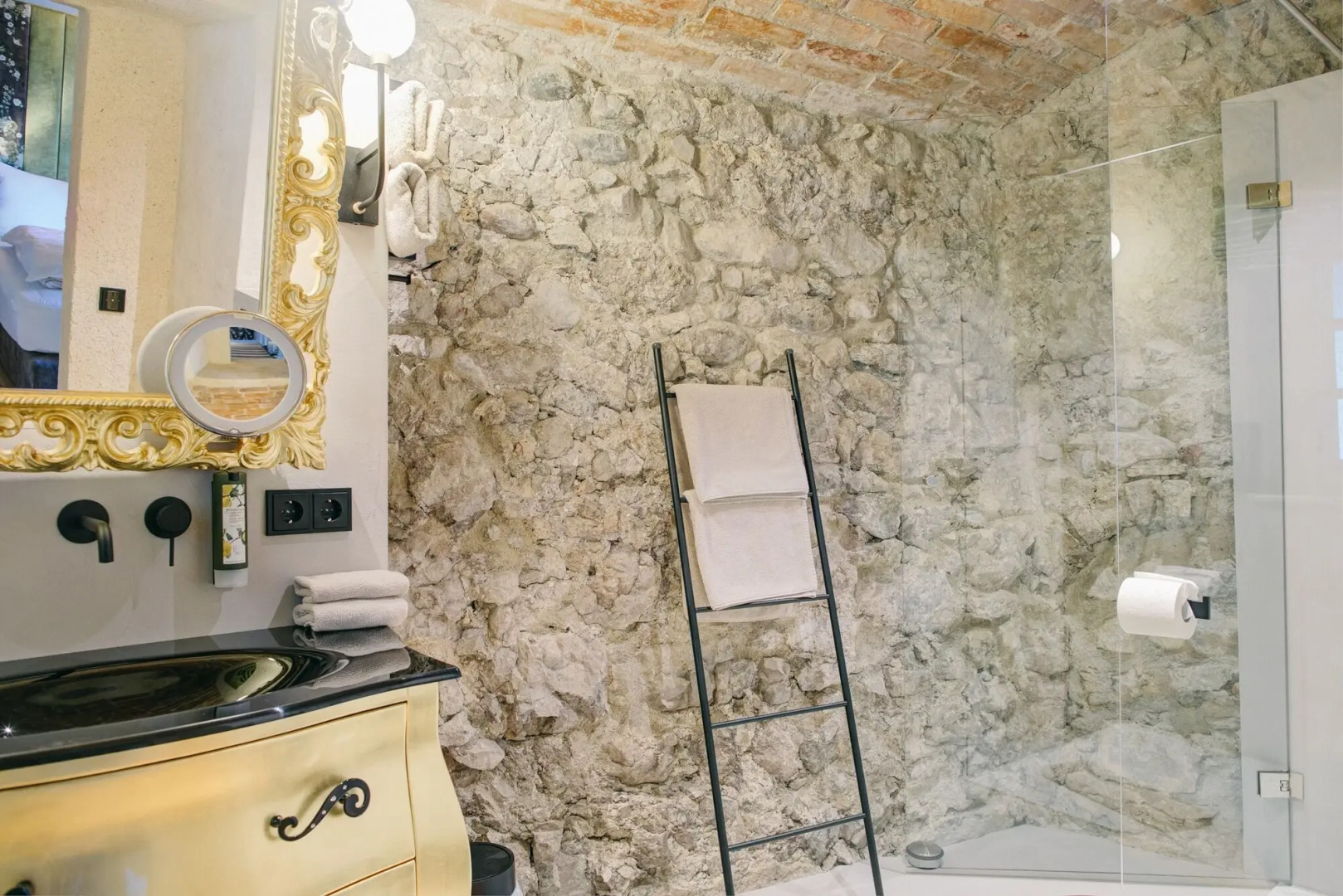 Boutique Hotel im Auracher Löchl