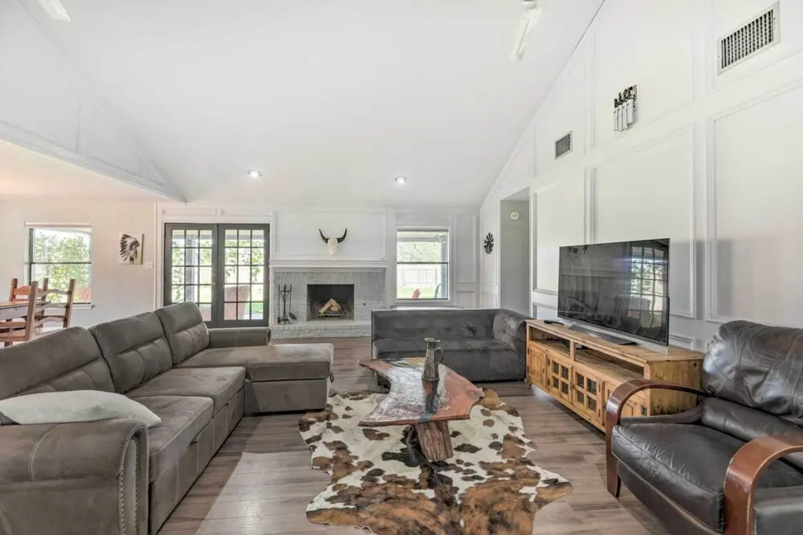 Pet-friendly Lockhart Home w/ Private Yard!