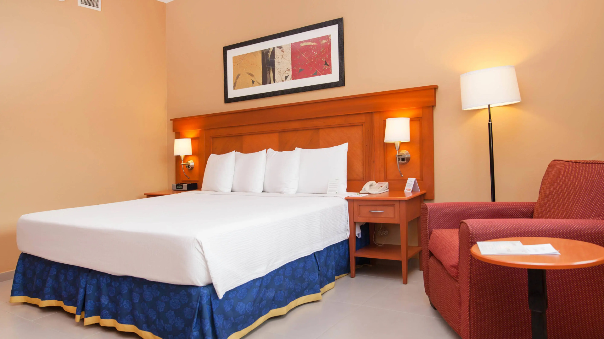 Courtyard By Marriott Cancun Airport