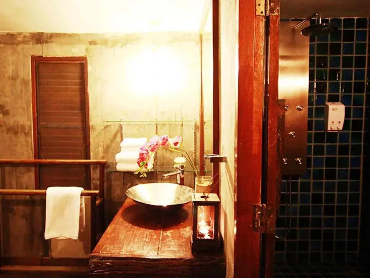 The Cinnamon Art Resort and Spa