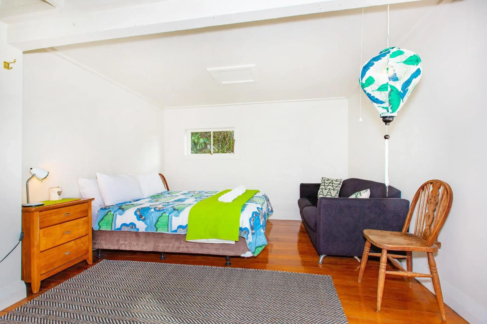 Waterfront Bach - Raglan Bach