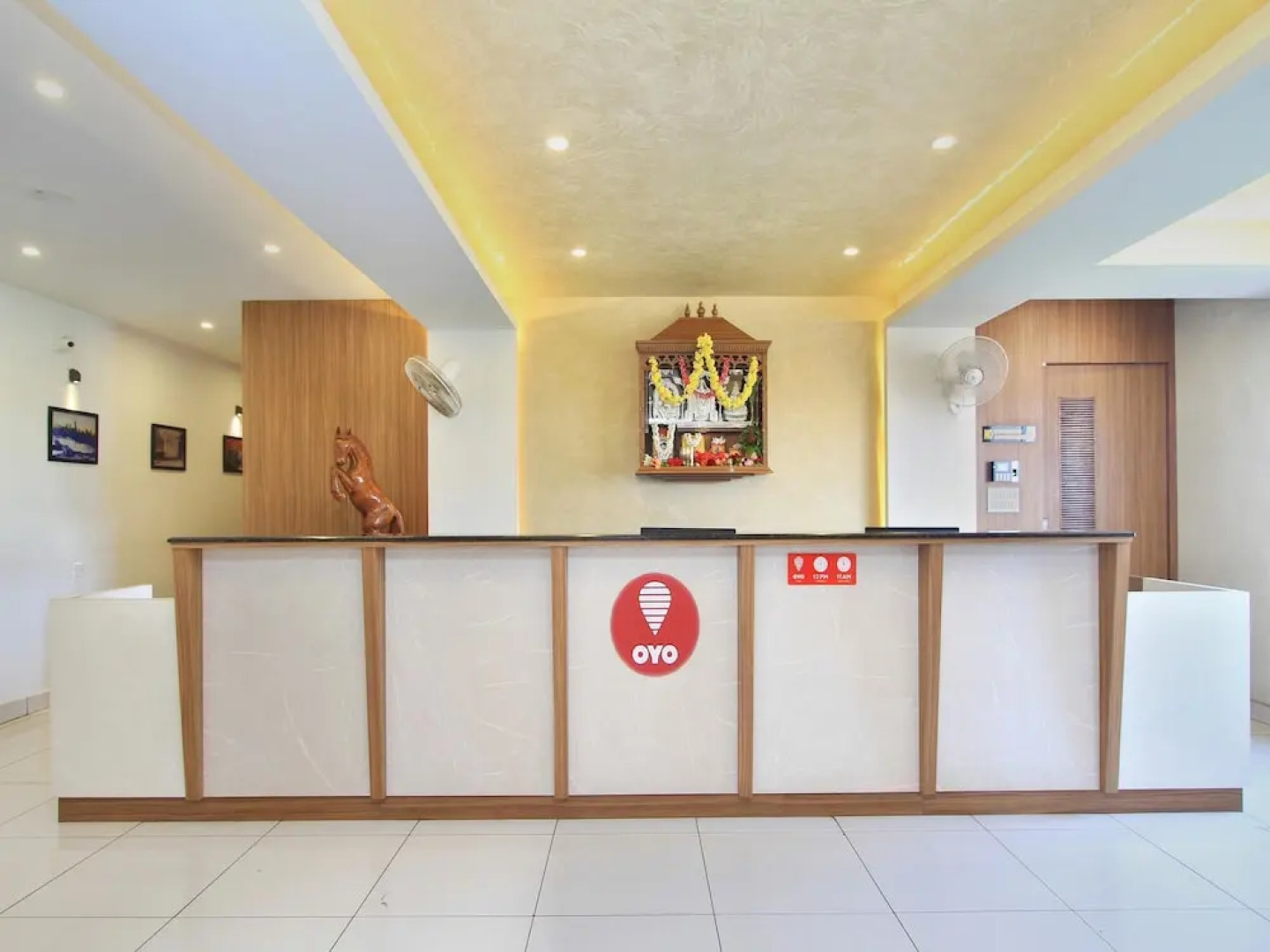 OYO 7039 Heramba Comforts