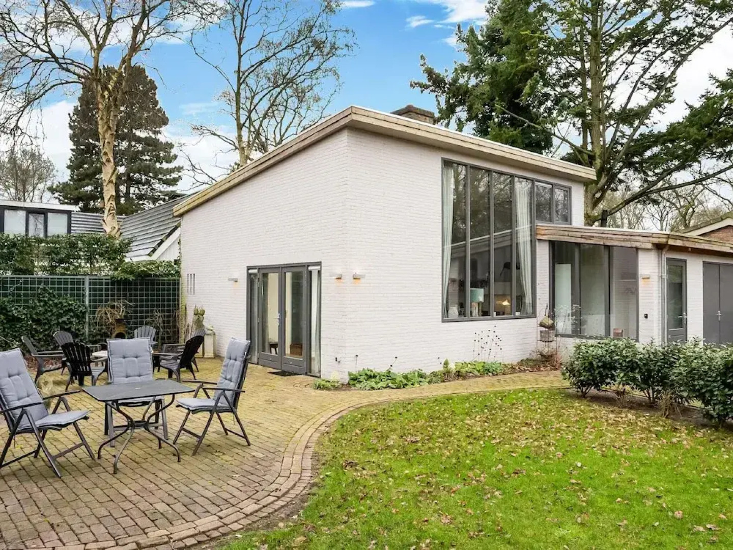 Modern Forest Retreat in Bergen