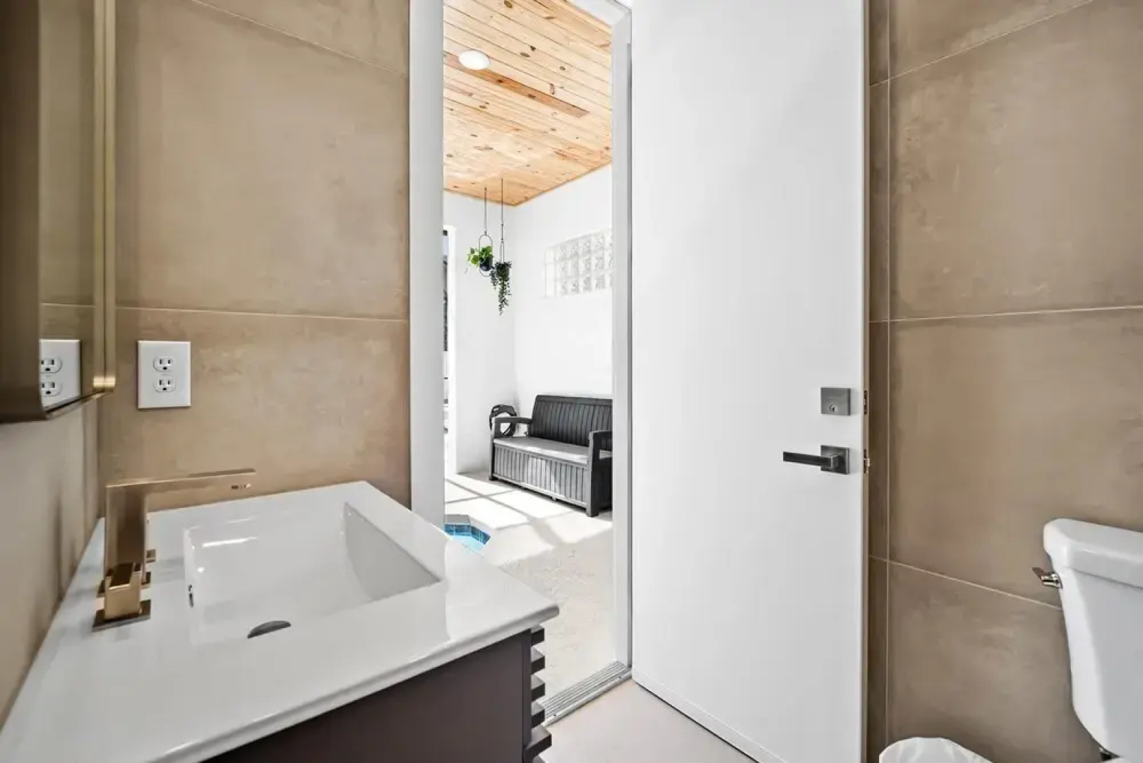 Luxury Retreat With Pool in Palm Coast