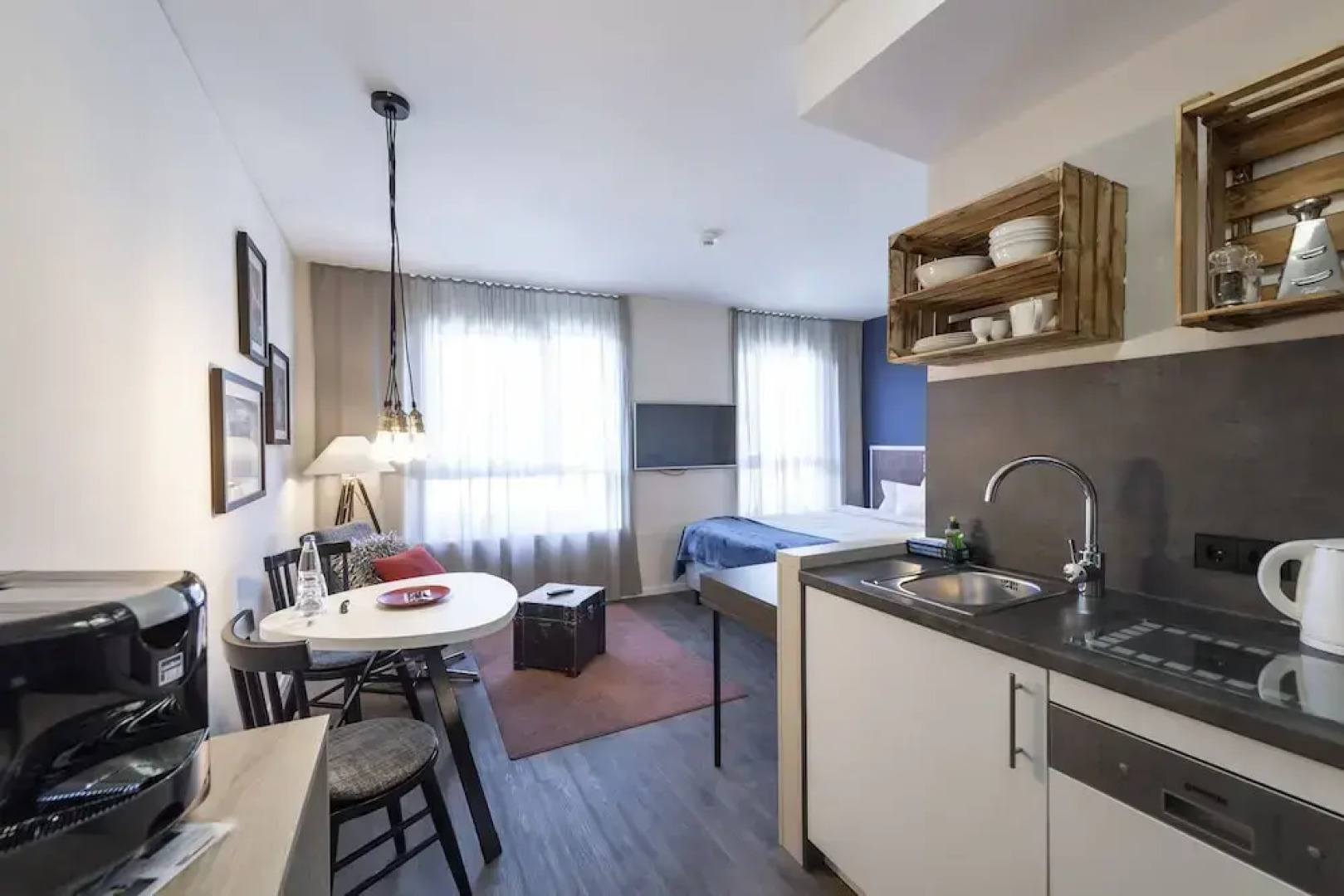 HARBR. boardinghouse