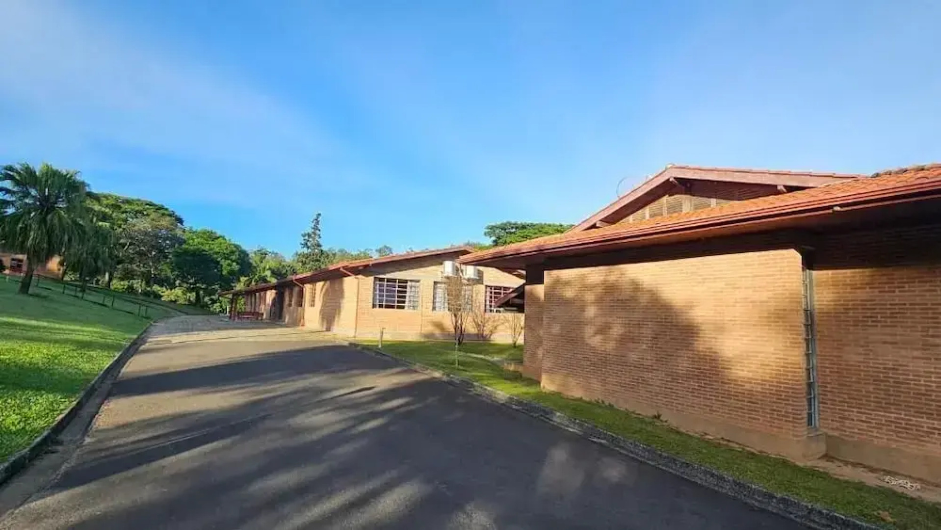 Siloé Hotel by Concavus