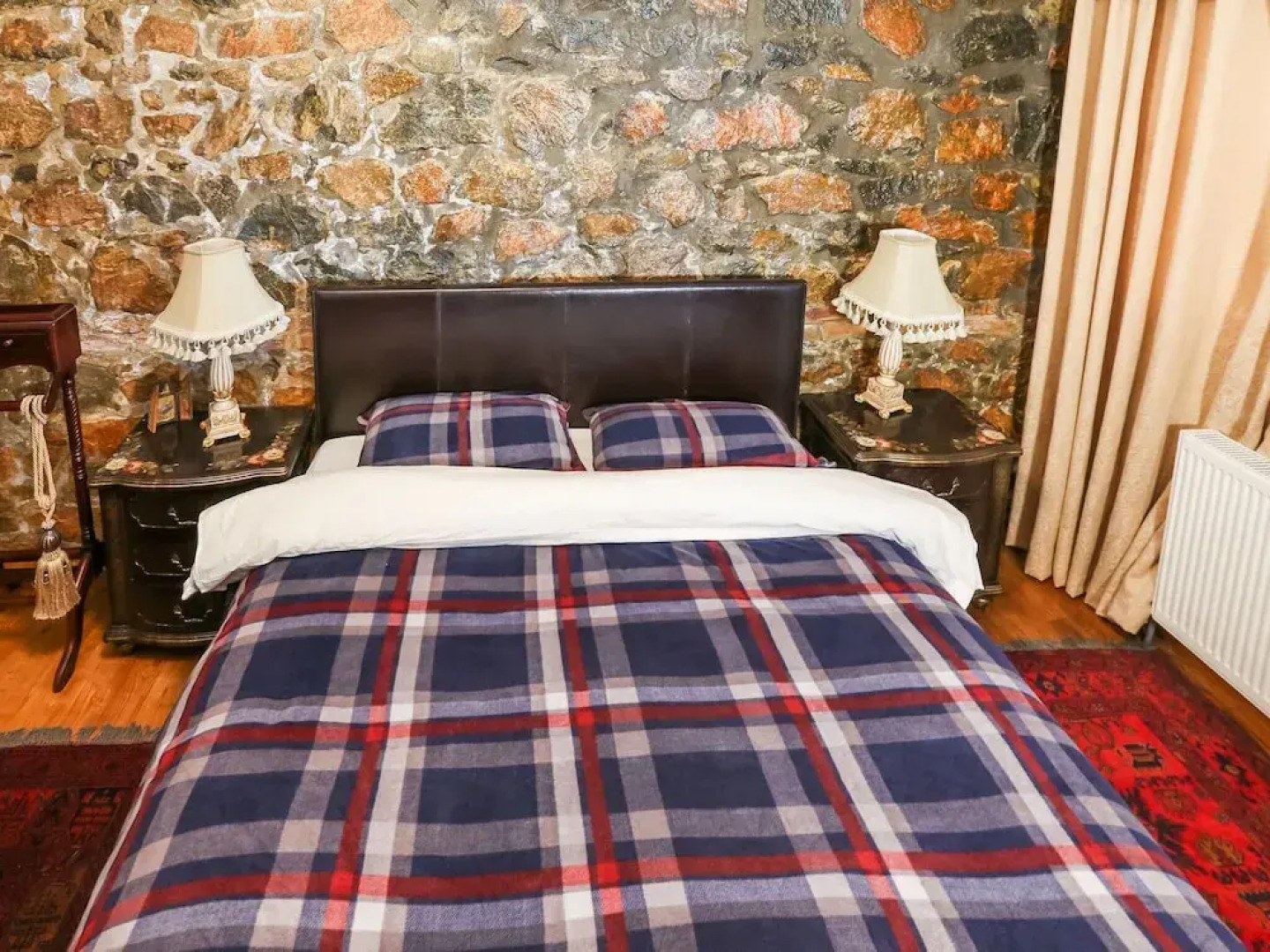 Lavish Holiday Home in Pella with Jacuzzi