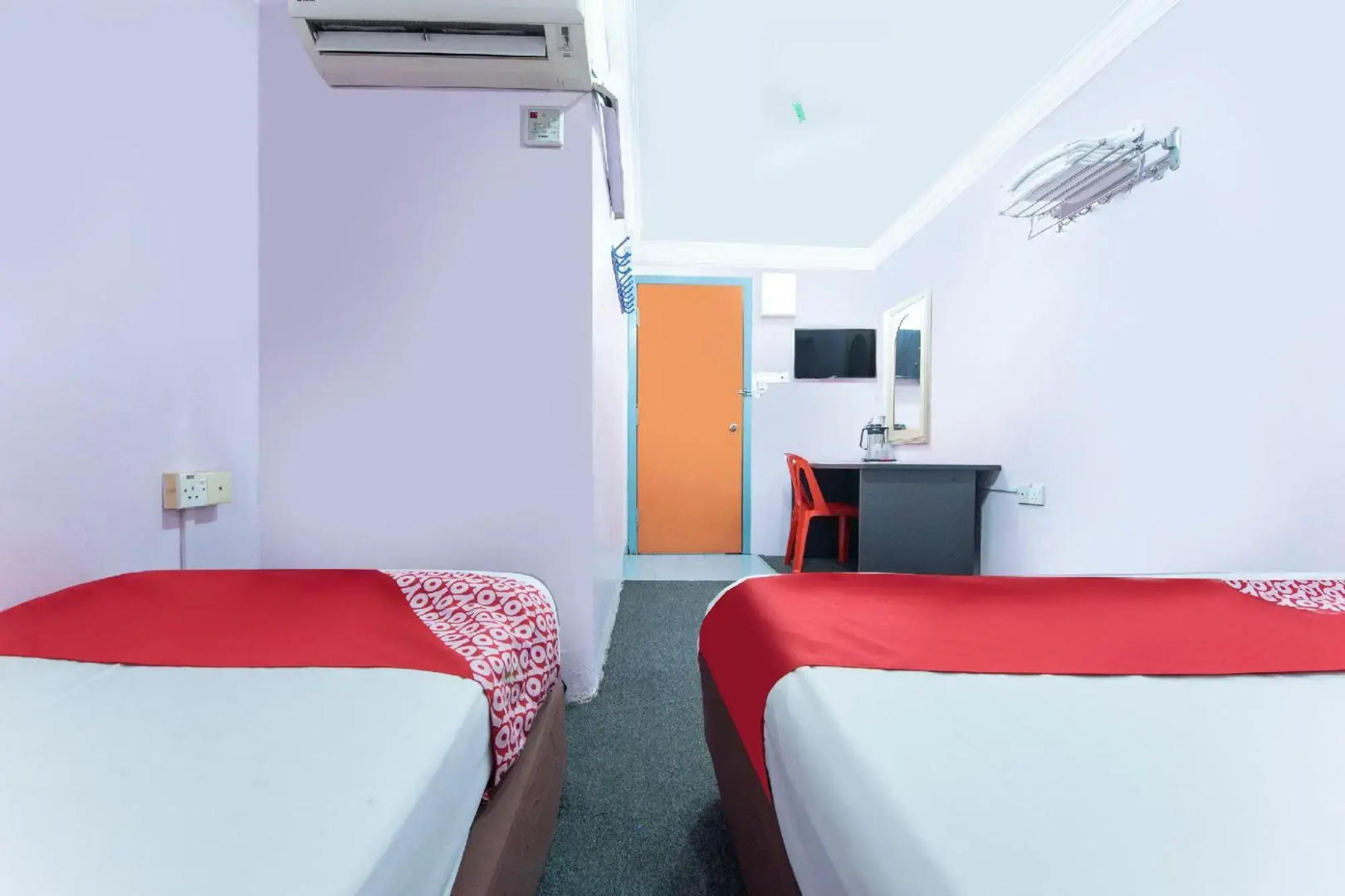 Apollo Hotel by OYO Rooms