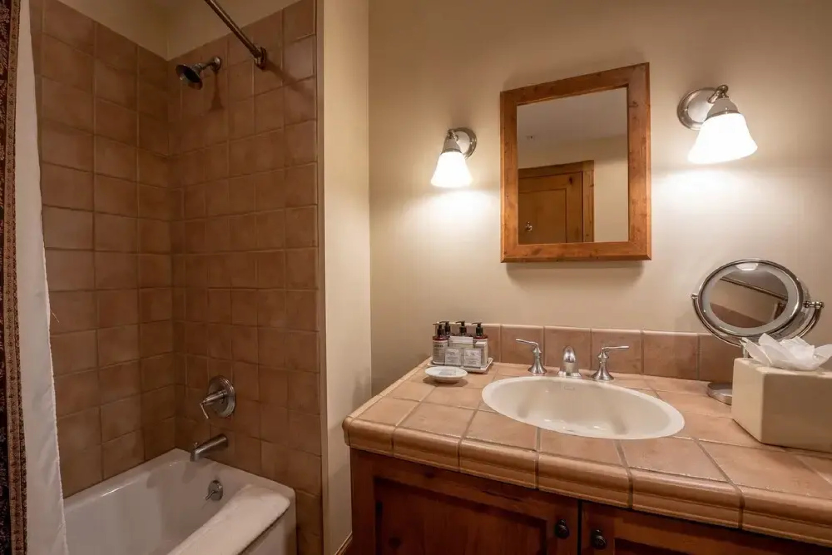 Comfortable Studio Efficiency Unit With Balcony Over Mountaineer Square Condo - No Cleaning Fee! by RedAwning