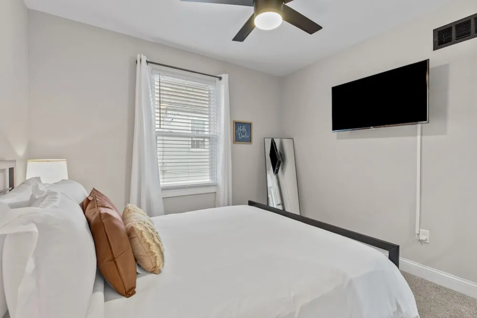 Blue Door Bungalow | JZ Vacation Rentals