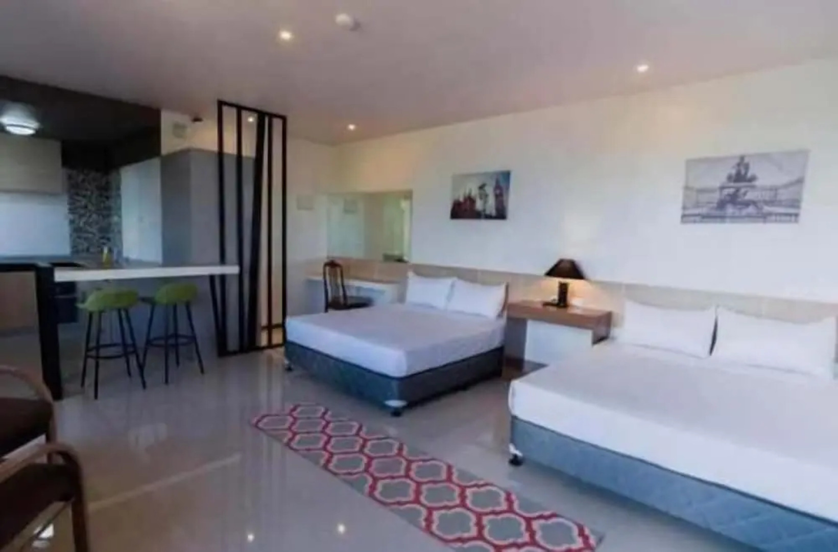 Soi Suites