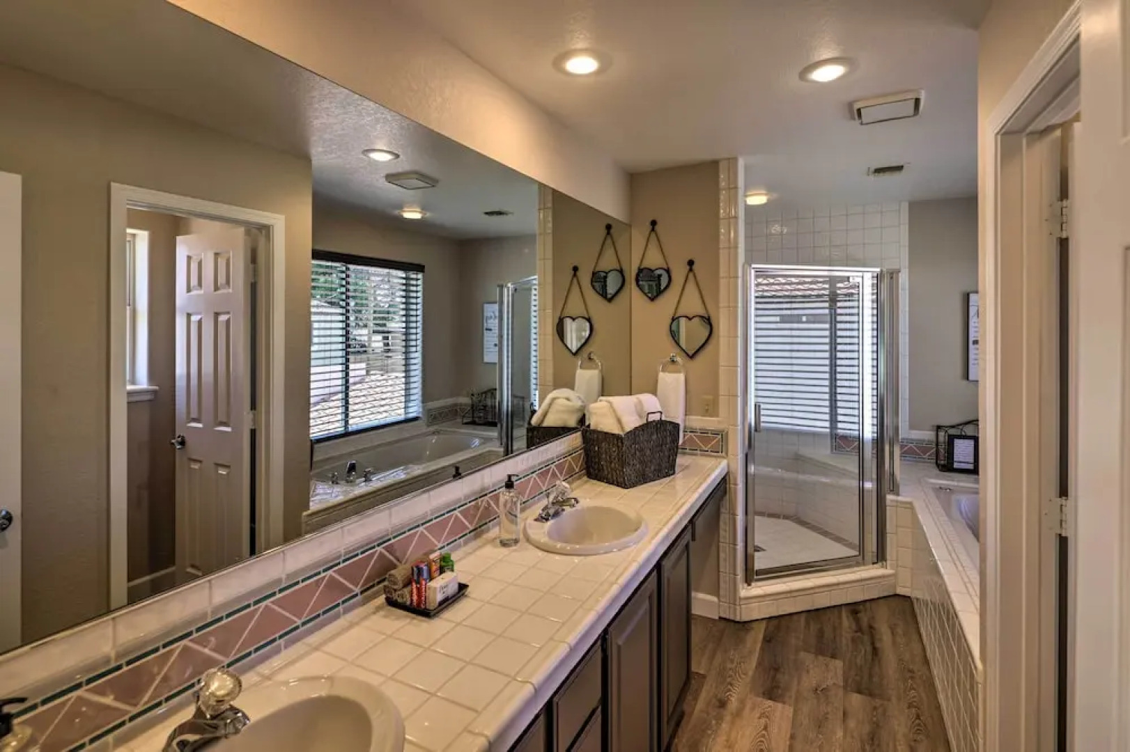 Amenity-packed Home w/ Hot Tub & River Views!
