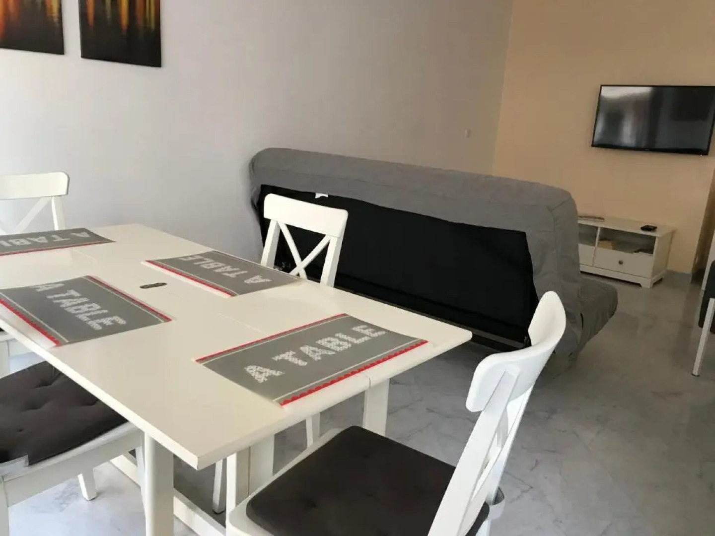 Le Victoria, 2p moderne, les pieds dans l'eau, Parking, Piscine