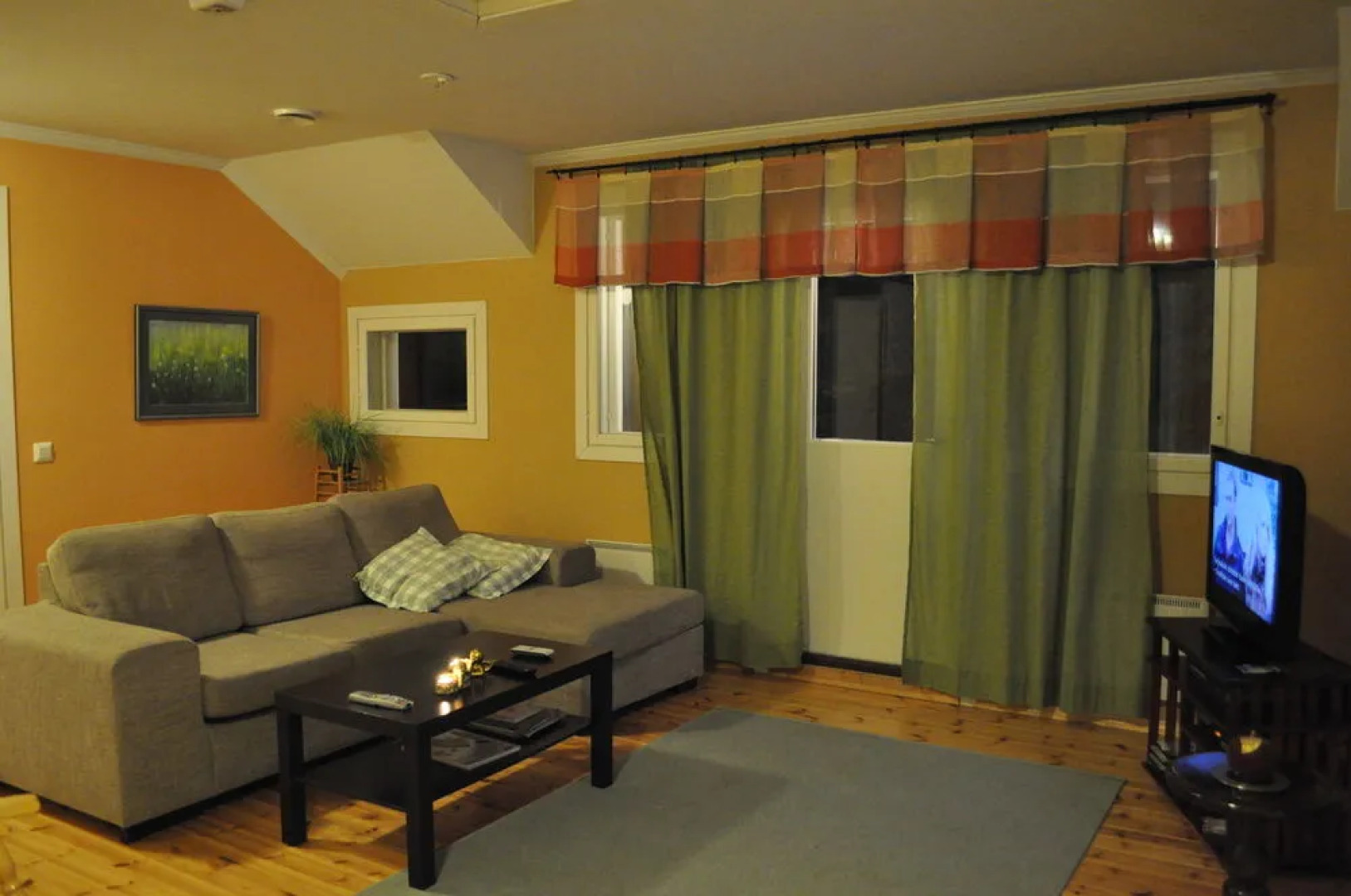 Tuhannen Tarinan Talo