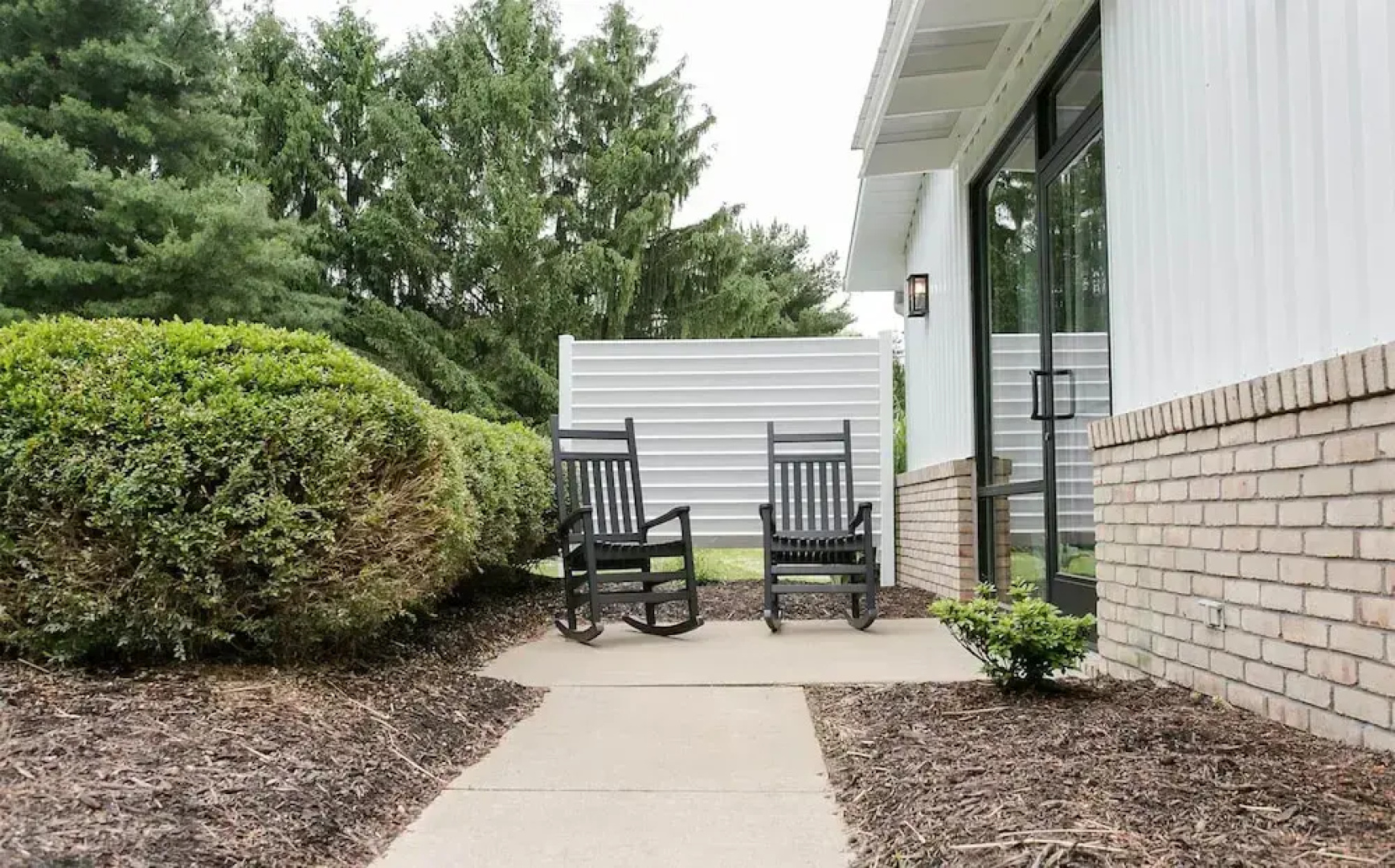 Pine Cove Lodging