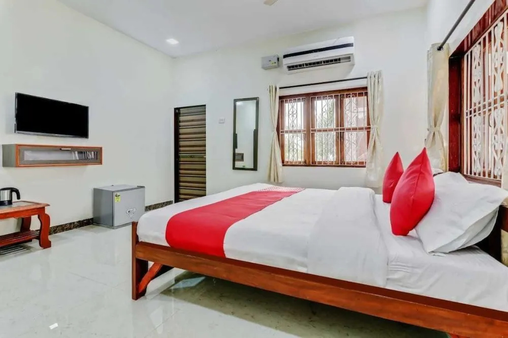 Ekdant Holiday Home Ganpatipule