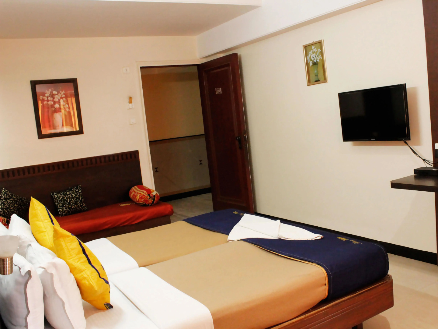 Vista Rooms at Tararani Chowk