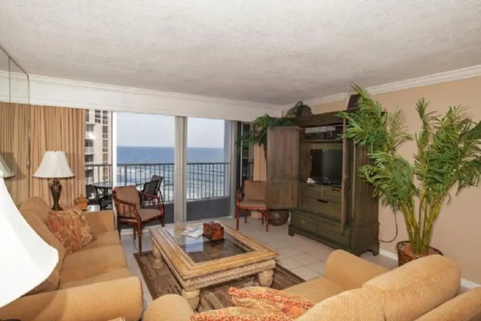 Shoreline Towers Resort by Panhandle Getaways