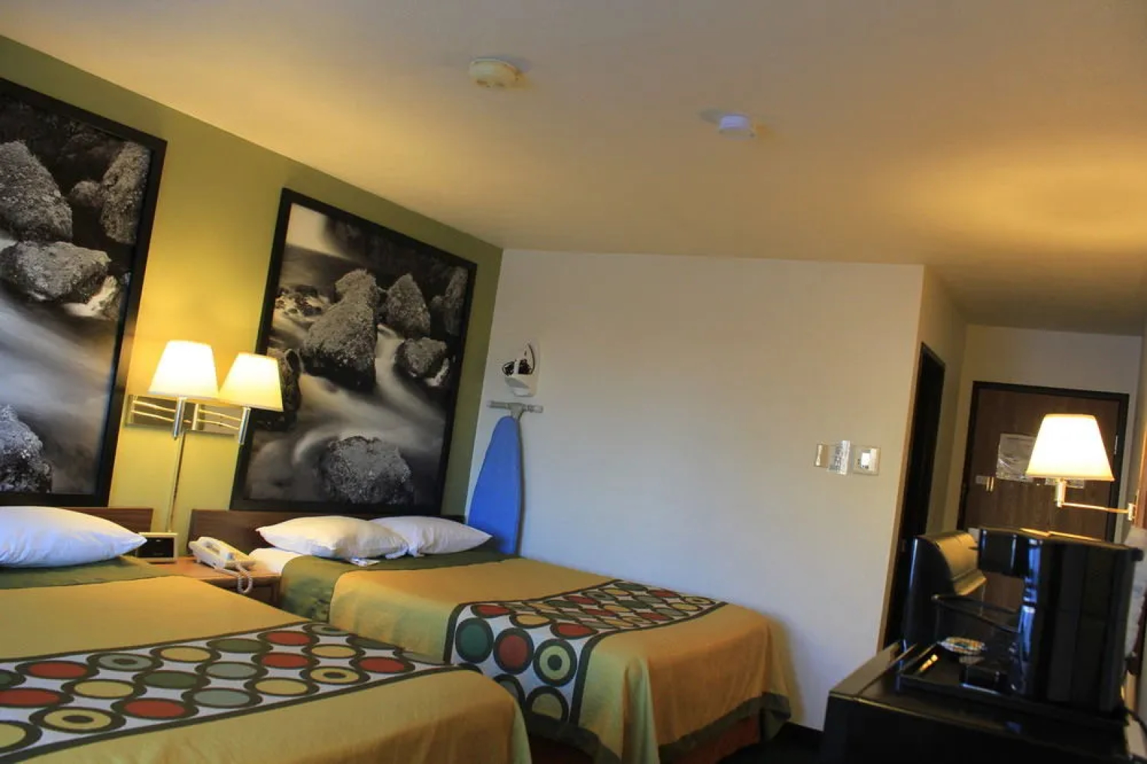 Super 8 Motel - Antigo
