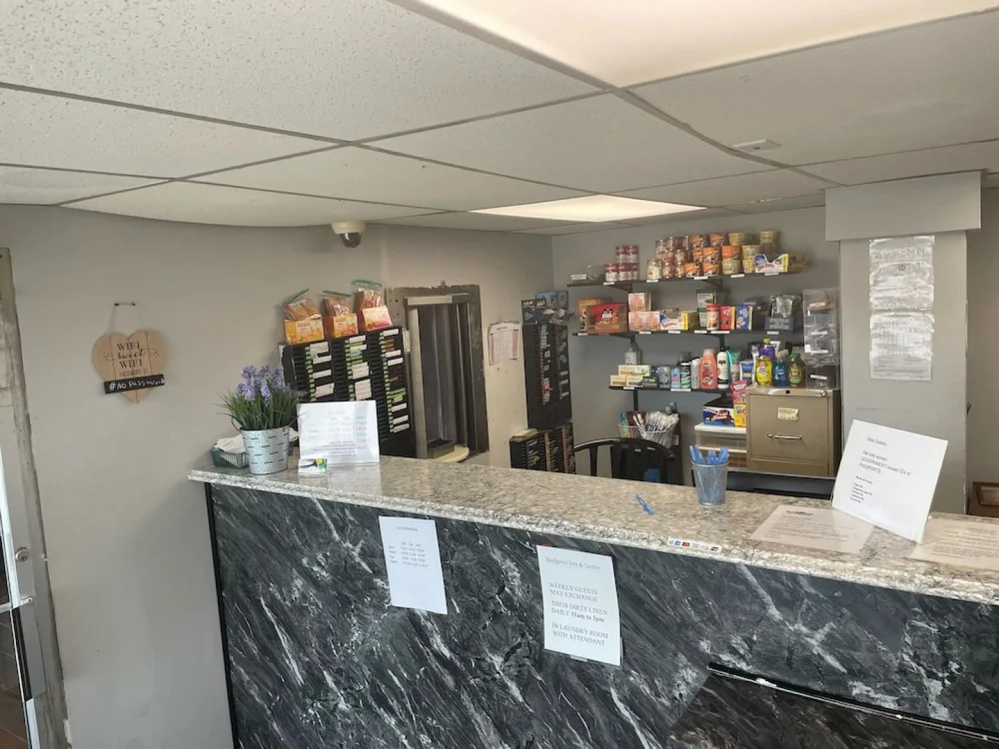 Budgetel Inn & Suites