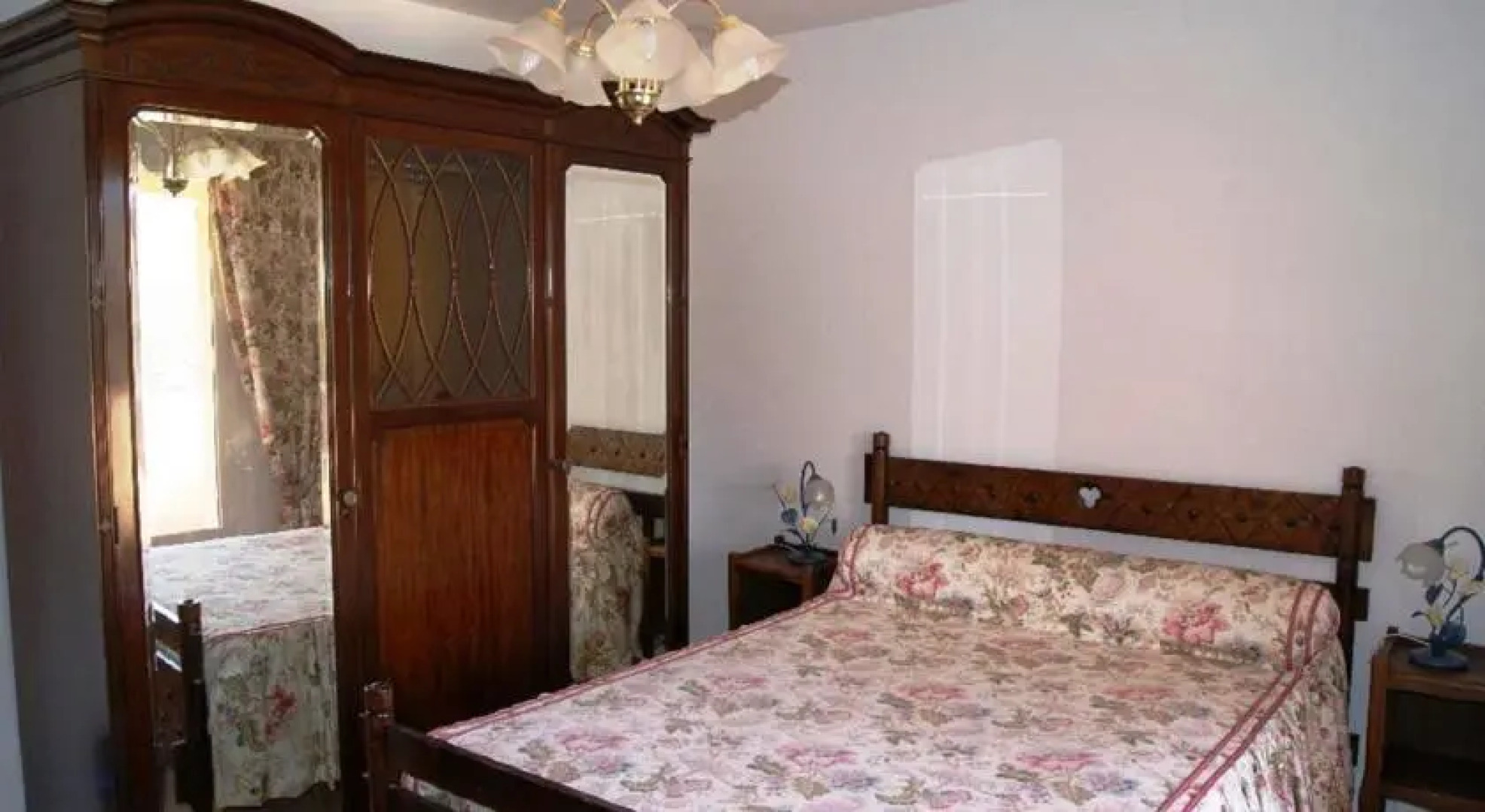 Lumineuse Villa avec Piscine à Grasse