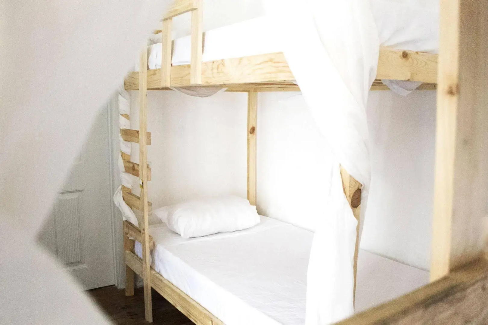 Locals Hostel & Suites