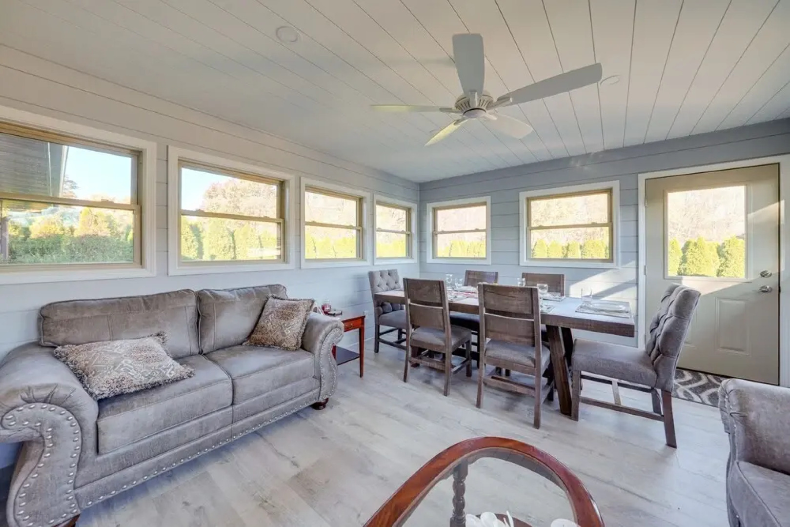 'coty's House' Illinois Getaway w/ Bar: Near Golf!