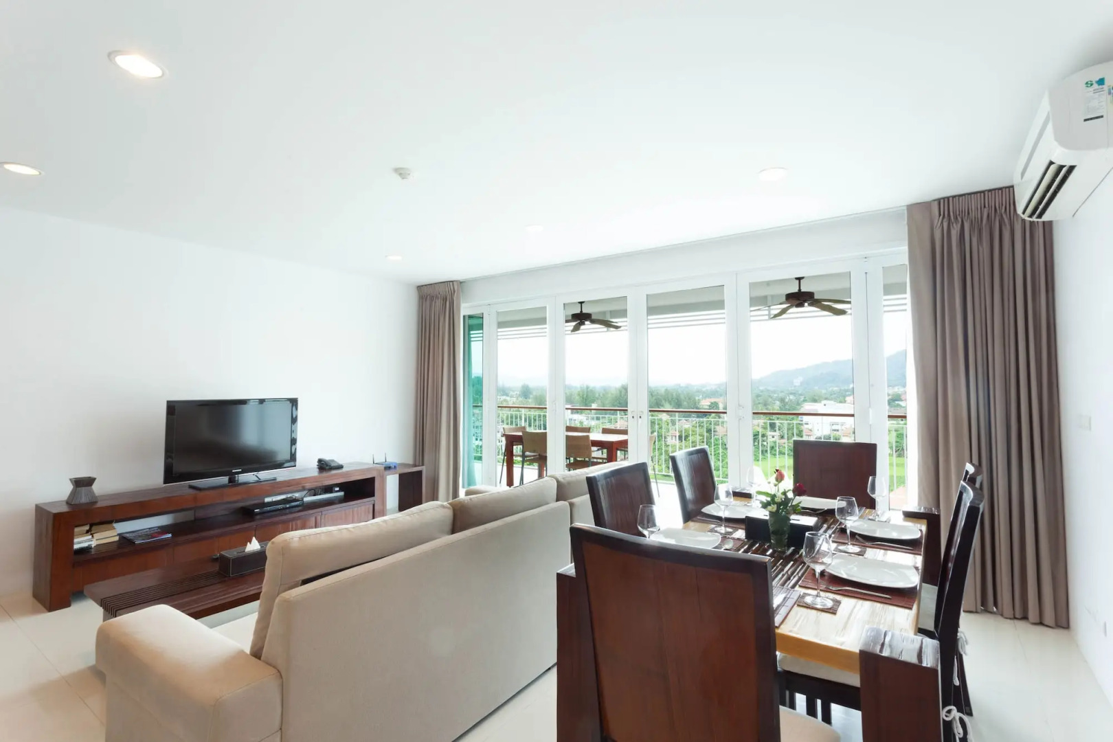 Апарт-отель The Park Surin by Resava