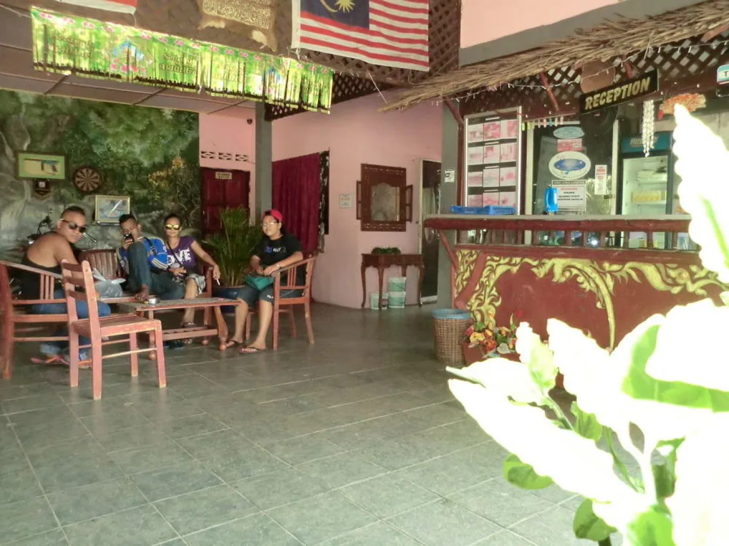 Riverside Beach Chalet