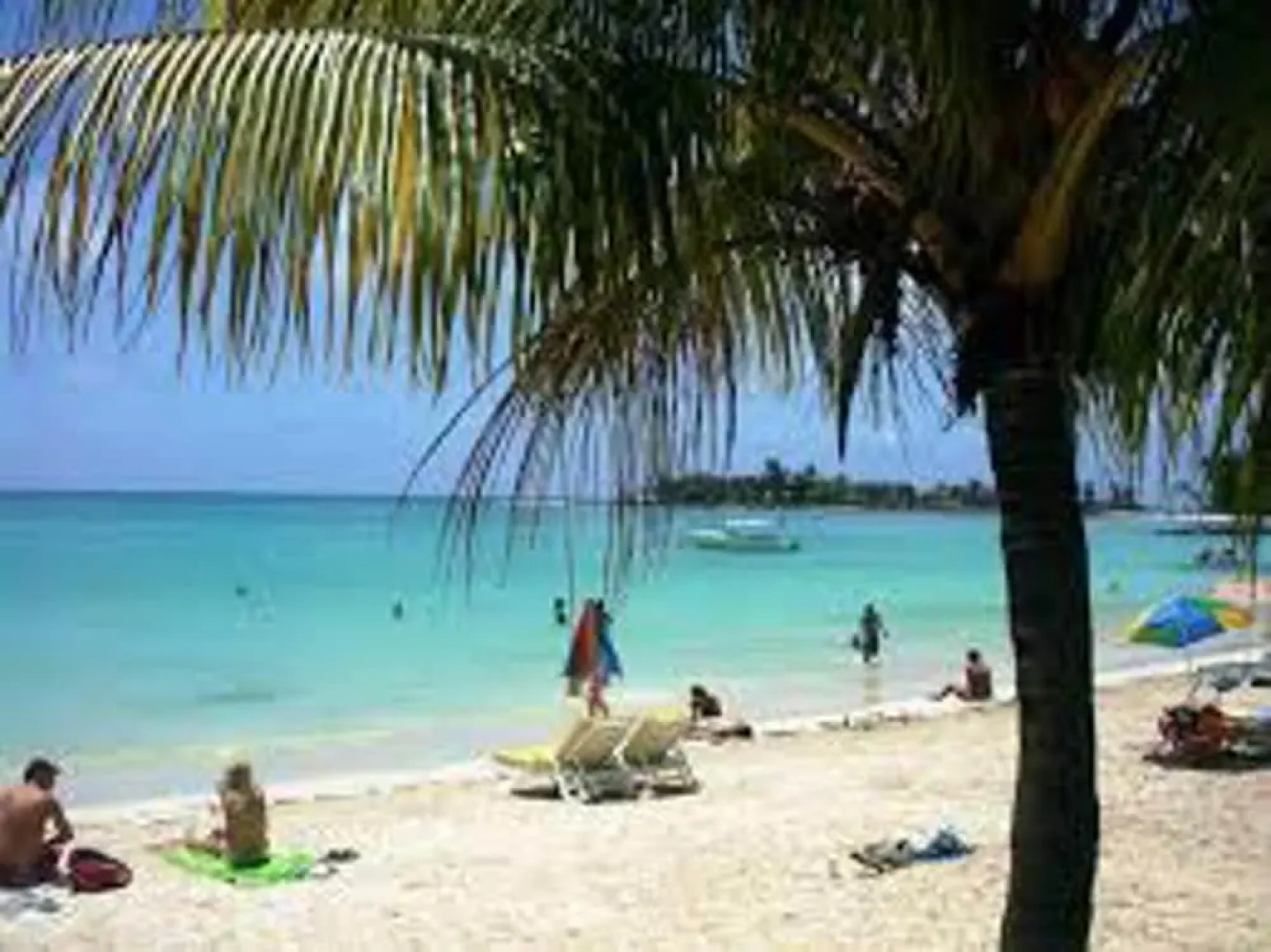 Apartment With 2 Bedrooms in Pereybere, With Enclosed Garden and Wifi