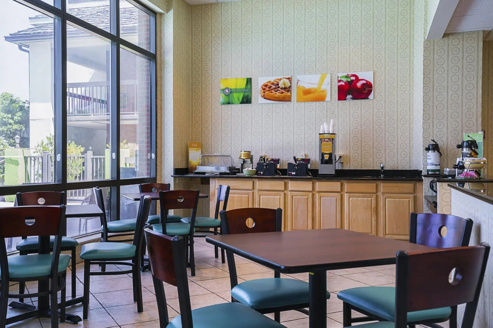 Quality Hotel Morehead City