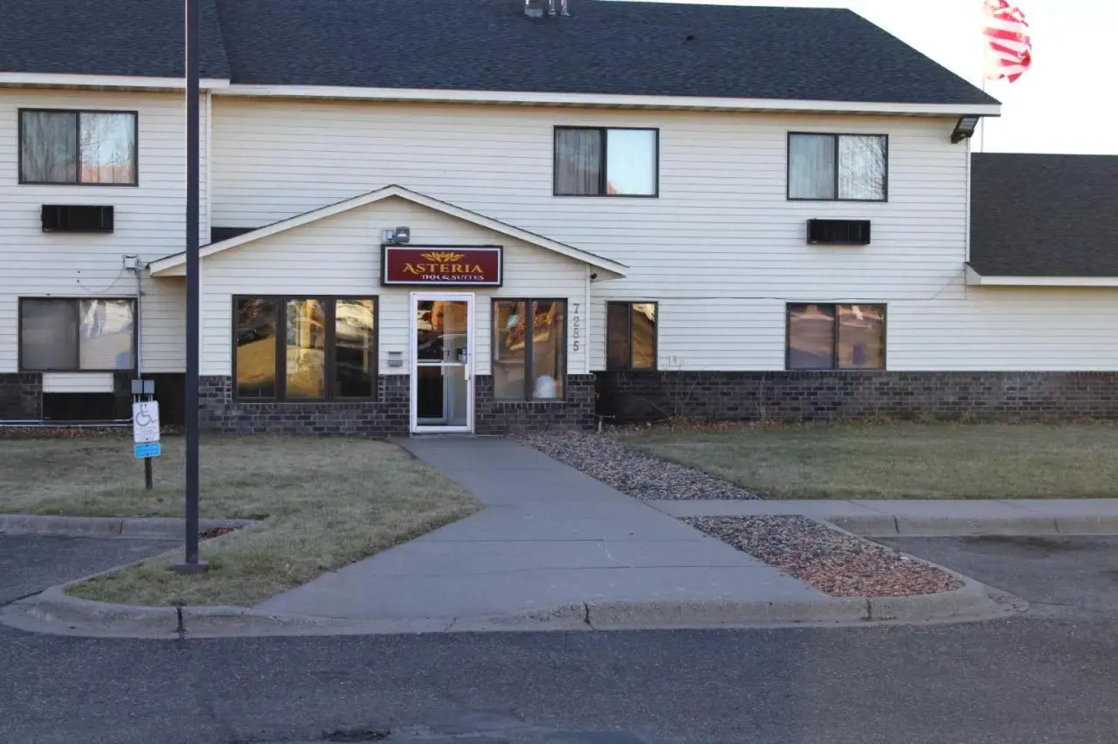 Select Inn Maple Grove