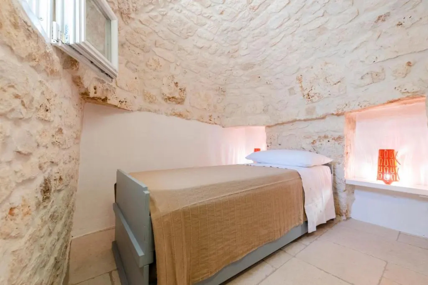 100 House - Indipendent House - New Restyling