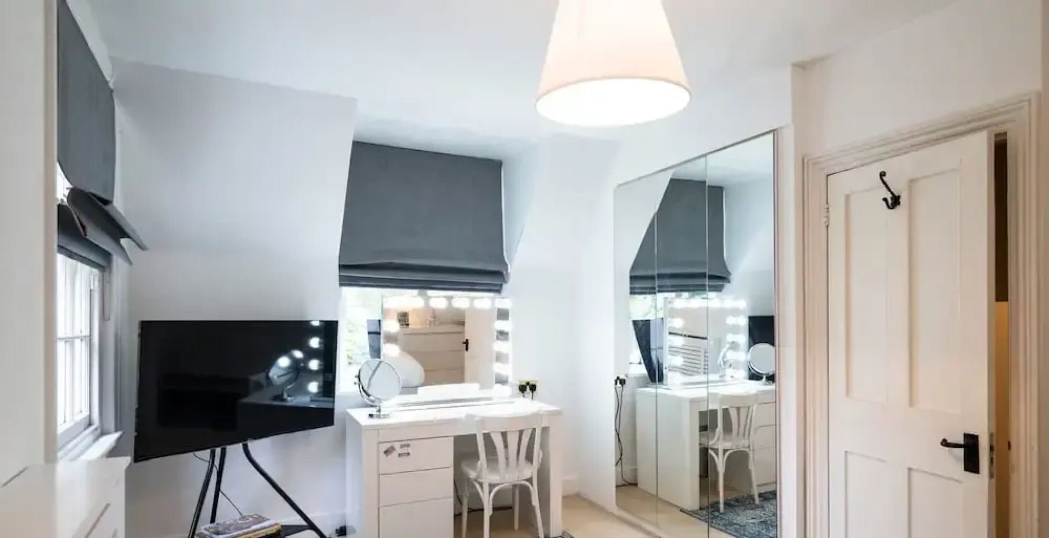 Magnolia Lodge - 4 Beds Fabulous Garden Parking