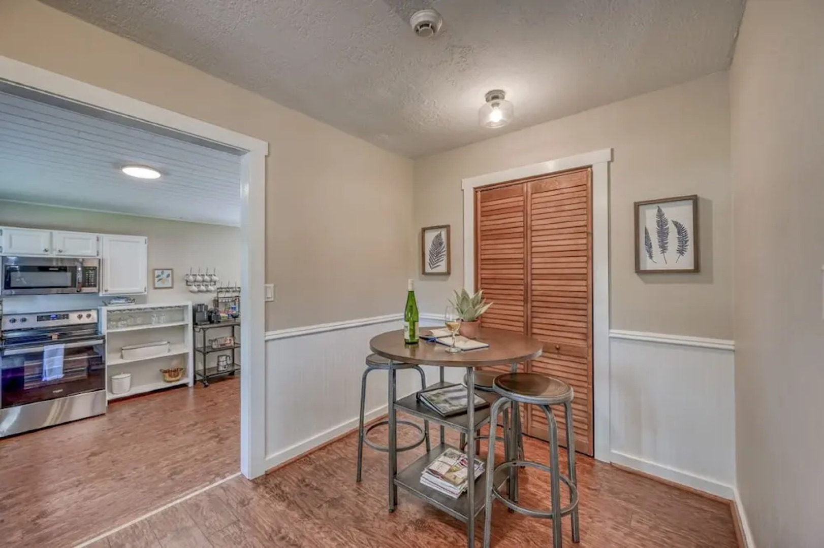 Sunday Abode on Wine Trail 5 Min to Heart of Main