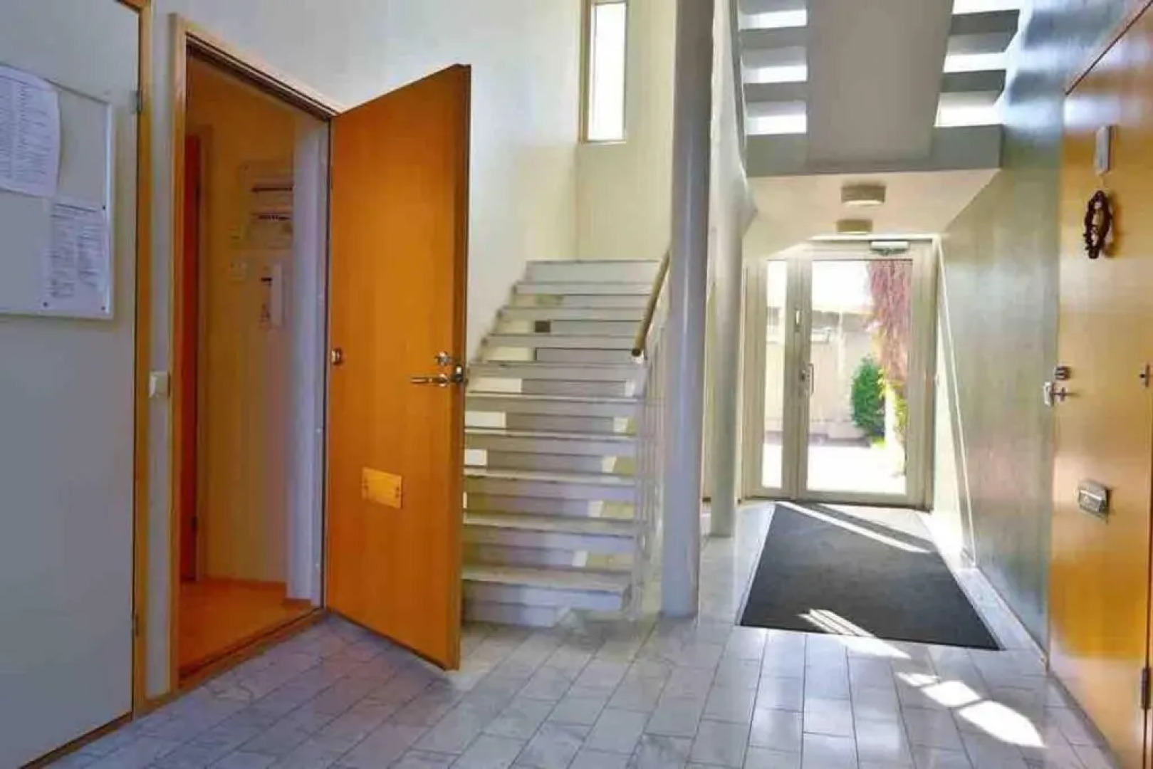 Spacious Apartment Close to the sea With 2 Patios