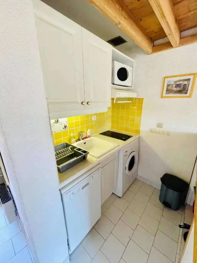 Bel appartement avec mezzanine, vue mer et piscine