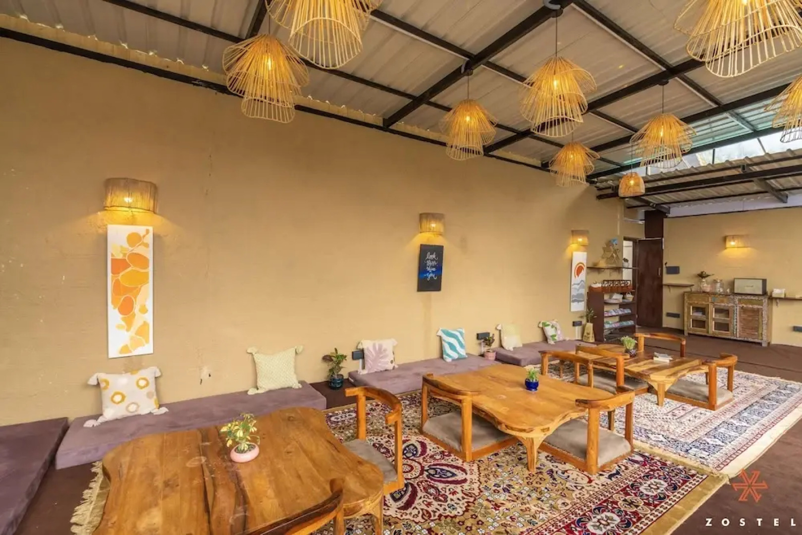 Zostel Shoja - Jibhi