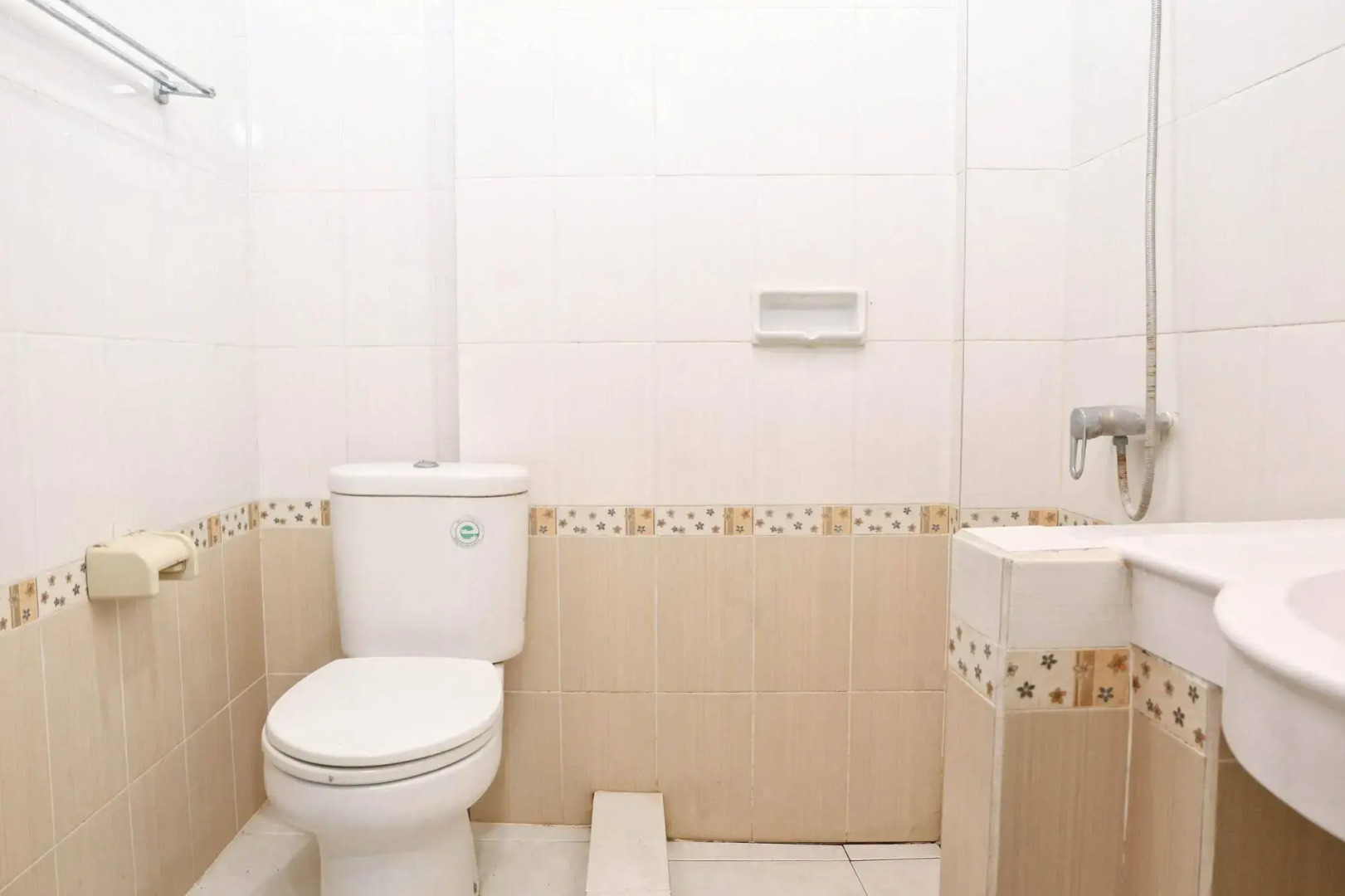 RedDoorz @ Pratama Nusa Dua