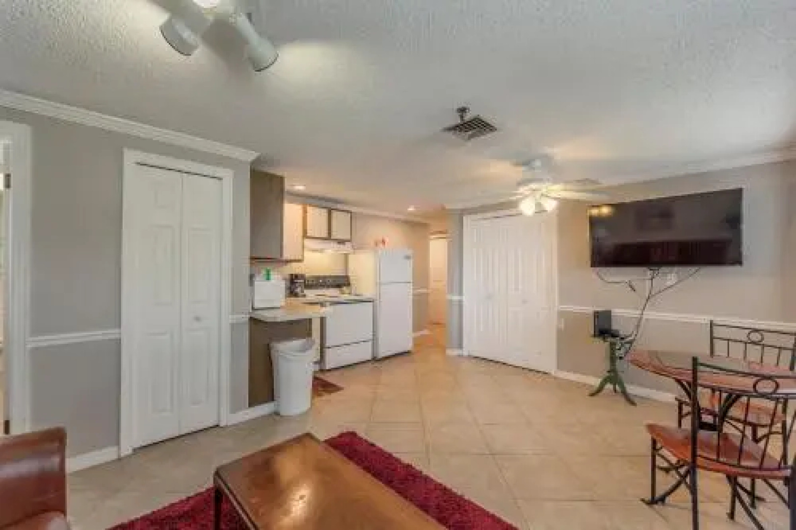 200 Beach Place Condos