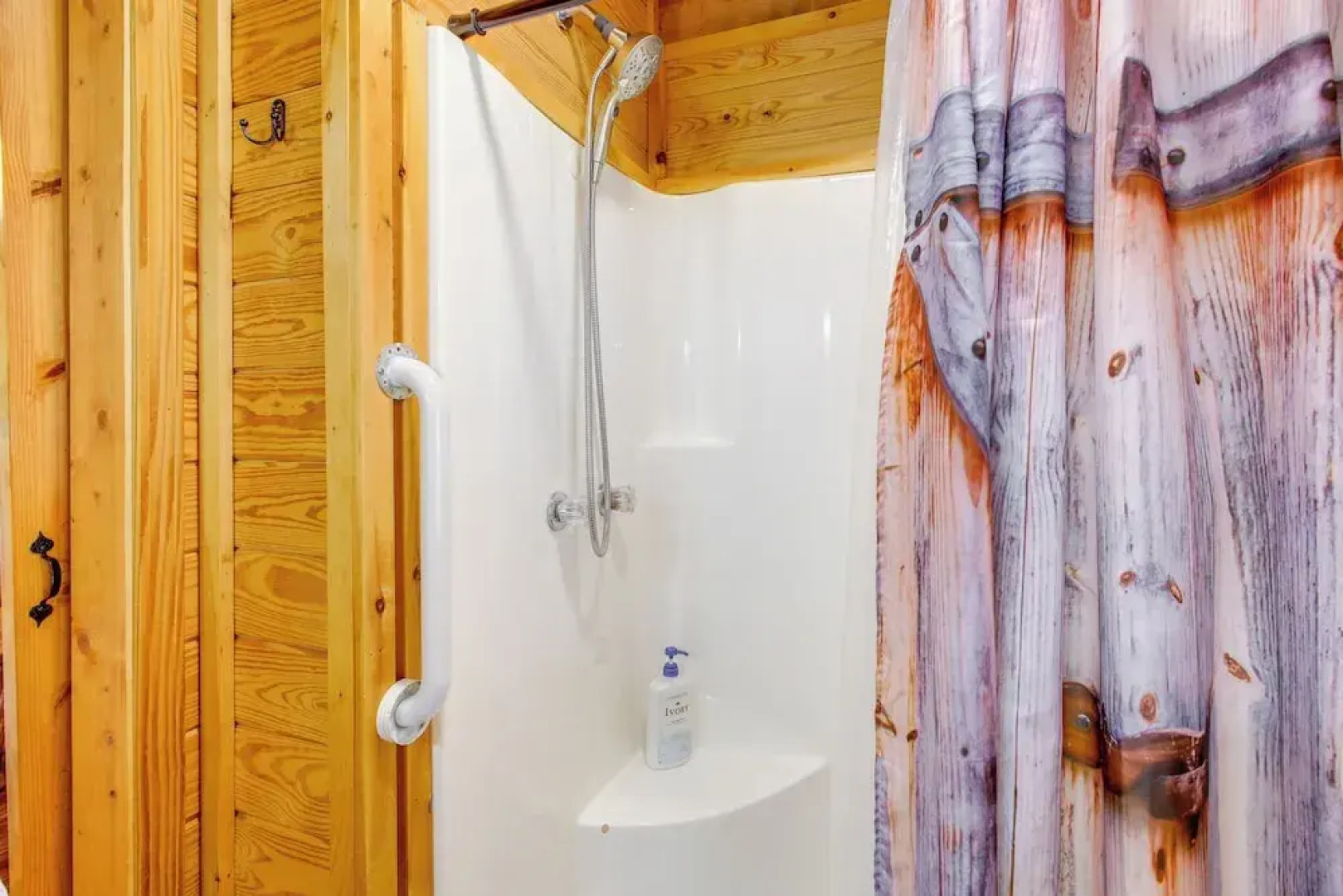 Noe's Rest, Cherokee Lake Cabin!