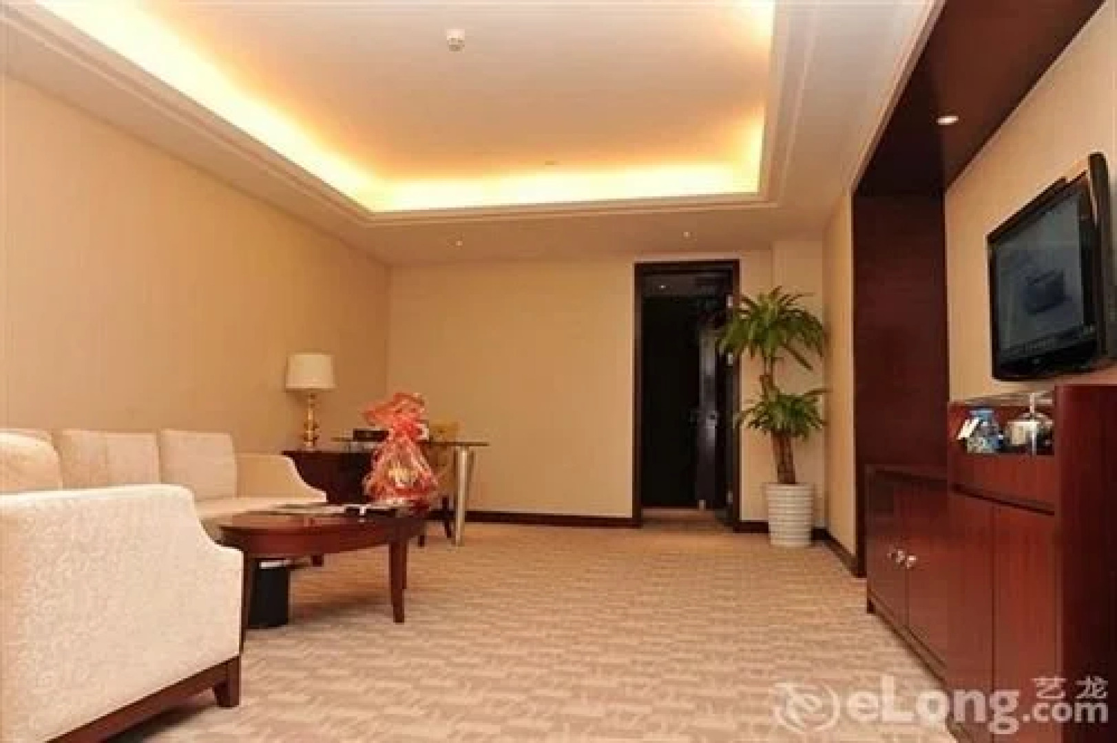 Western Coast Garden Hotel