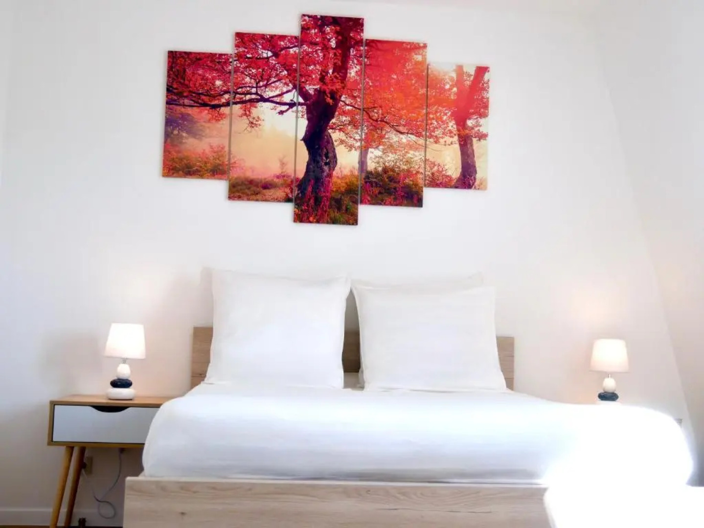 Le Petit Soleil de Corbeil (Adults Only)