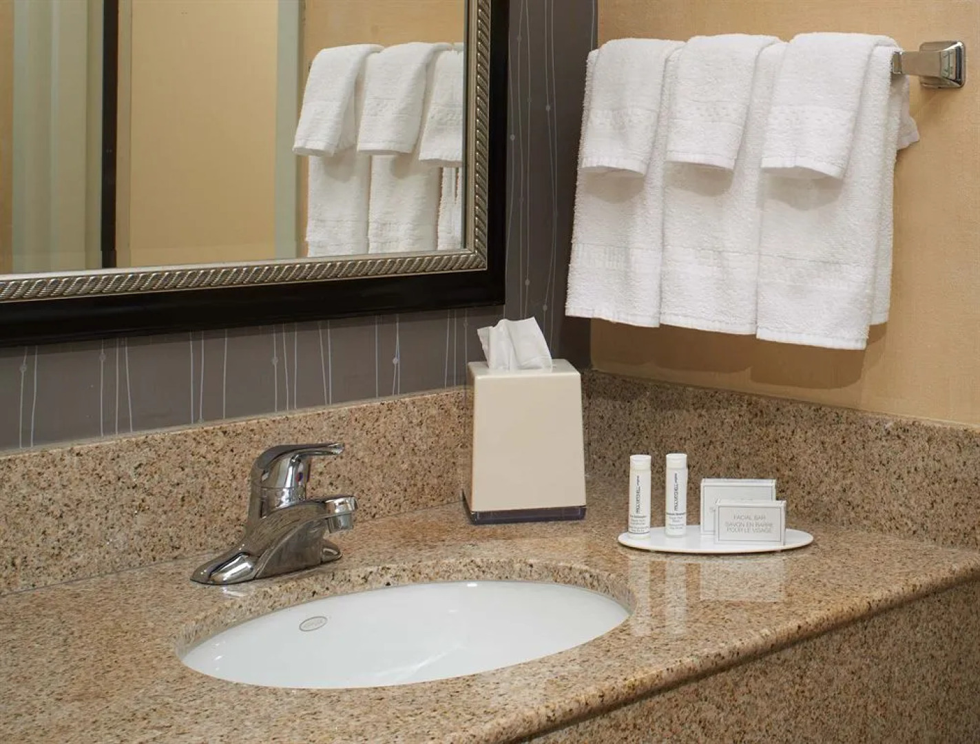 Courtyard Detroit Dearborn