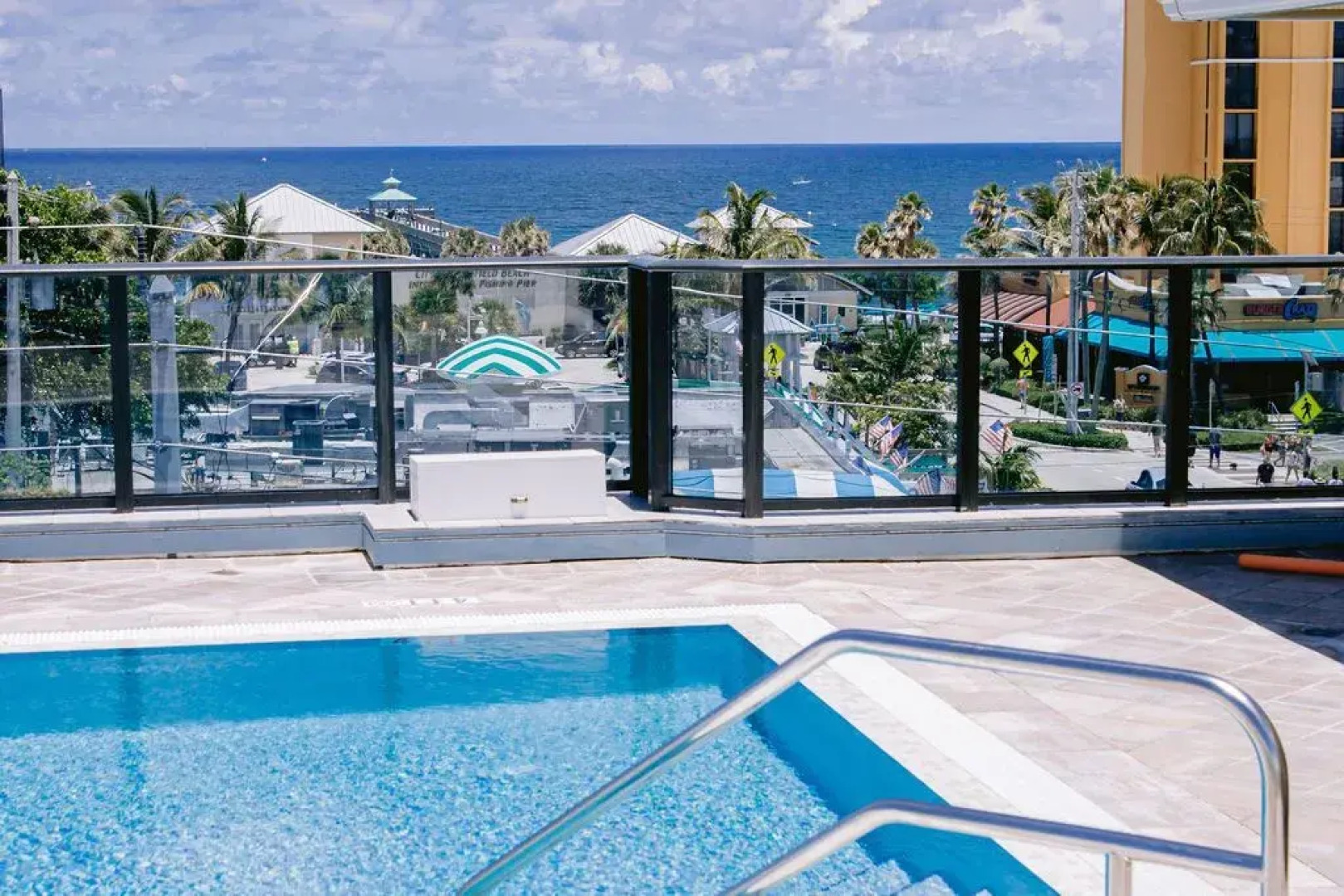 Vistalmar Beach Resort